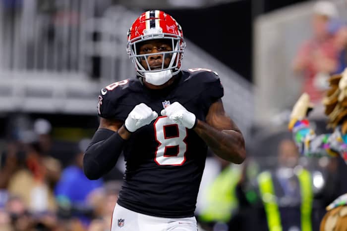 Atlanta Falcons tight end Kyle Pitts celebrates after catching a touchdown in Week 6 against the Washington Commanders.